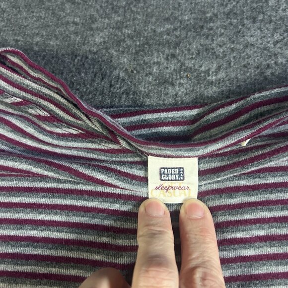 VINTAGE FADED GLORY WOMEN'S SIZE 1X SLEEPWEAR MAROON GRAY STRIPE SHIRT - Picture 7 of 8